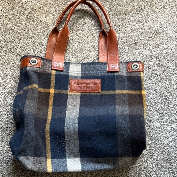 Abercrombie & Fitch Checkered Wool Tote - Picture 1 of 9